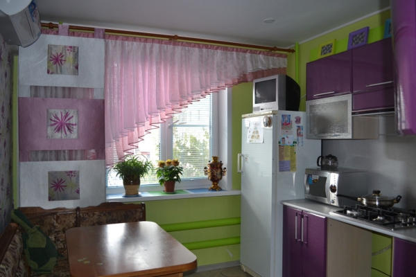 Шторы для маленькой кухни- варианты дизайна маленького окна