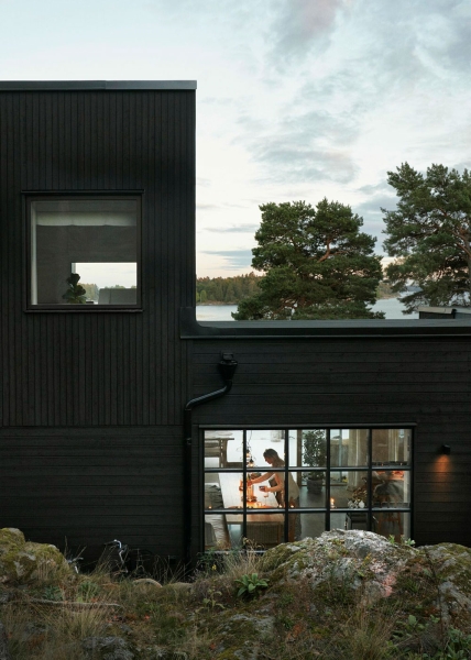 Уютный современный коттедж в гармонии с природой на Стокгольмском архипелаге